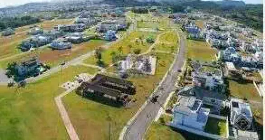 Terreno à venda na Rua Ivo José Rebello, 610, Santa Regina, Camboriú