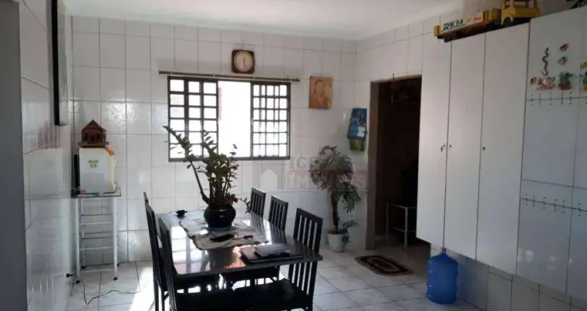 Casa com 3 dormitórios à venda, 255 m² por R$ 530.000,00 - Campo Limpo - Americana/SP