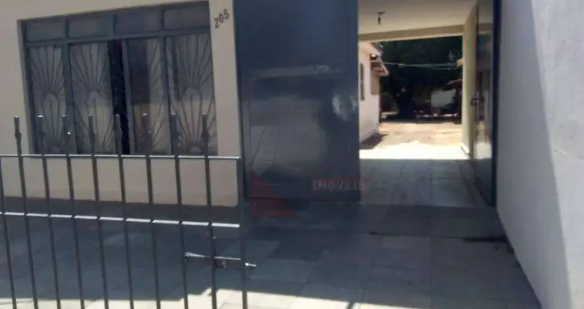 casa em local privilegiado de 720 metros de terreno