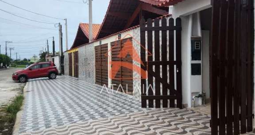Casa com 2 dorms, Balneário Copacabana, Mongaguá - R$ 349 mil, Cod: 2212