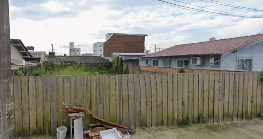 Terreno à venda na Rua Ivo Stein Ferreira, 298, São Vicente, Itajaí