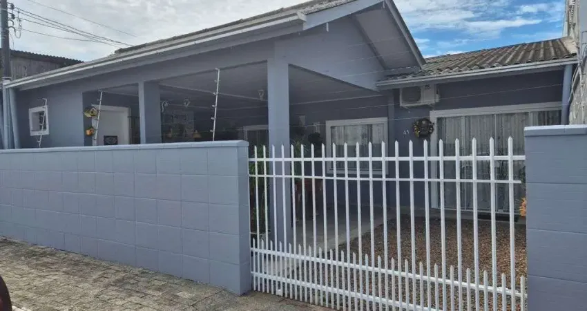 Casa com 2 quartos à venda na Rua Osmar Jordino Alexandre, 41, Cidade Nova, Itajaí
