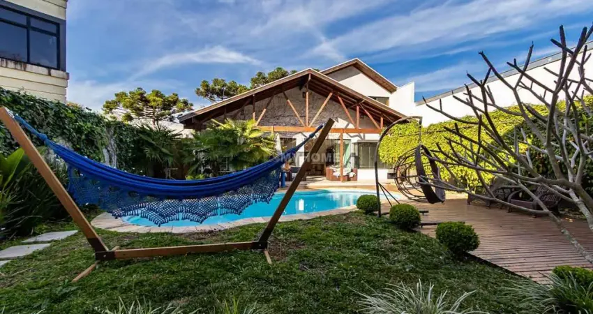 Casa 3 quartos (mais escritório) com piscina no jardim social