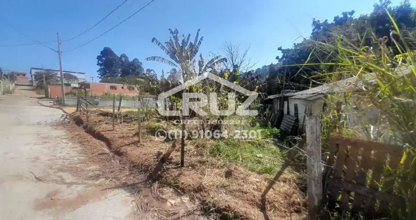 Terreno à venda na Rua Benedita Paula de Moraes, Laranjeiras, Caieiras