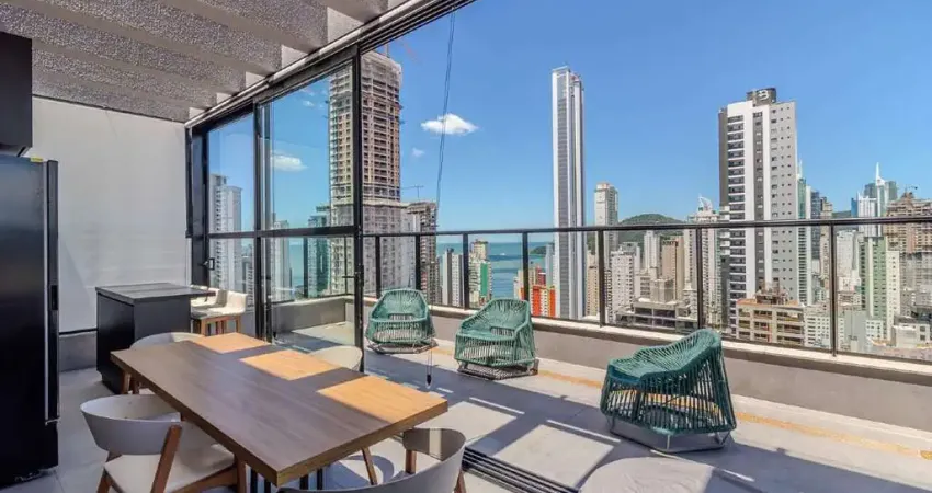 Cobertura à venda no ed. florence garden em balneário camboriú