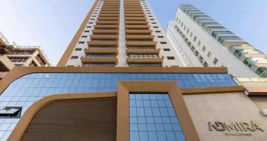 Apartamento na zona central de Balneário Camboriú com quatro suites