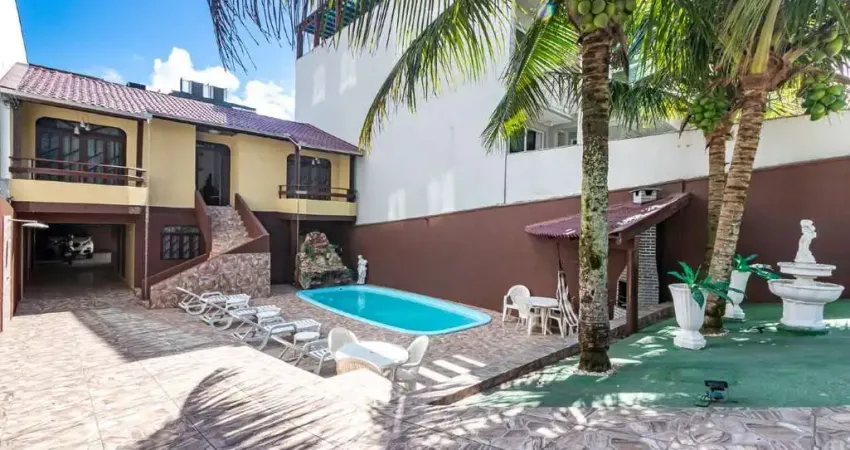 Casa com 5 quartos à venda na Rua Conselheiro Júlio Kumm, 435, Praia Brava, Itajaí
