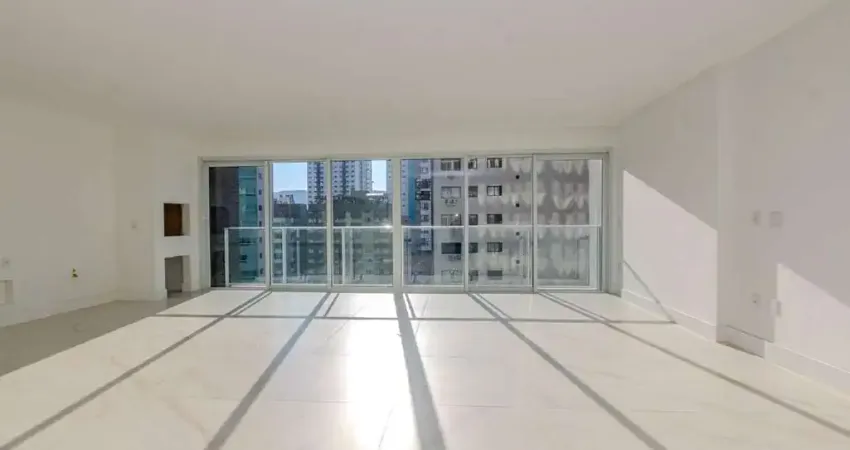 Apartamento à venda em balneário camboriú com 4 suítes no ed. timeless