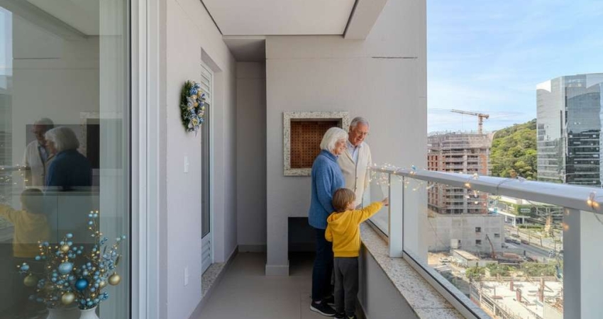 Apartamento com 02 dormitórios, sendo 01 suíte à venda na praia brava.