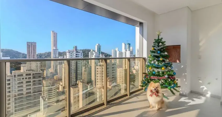 Apartamento à venda com 04 suítes e 03 vagas de garagem em balneário camboriú.