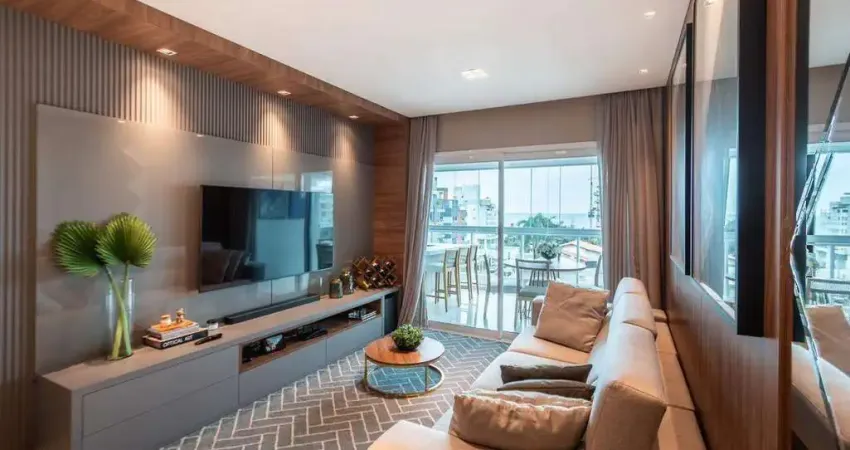 Apartamento com 03 suítes, mobiliado à venda na praia brava.