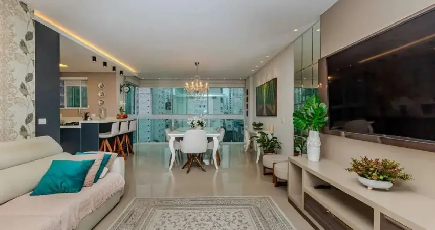 Apartamento mobiliado com 03 suítes à venda em balneário camboriú.