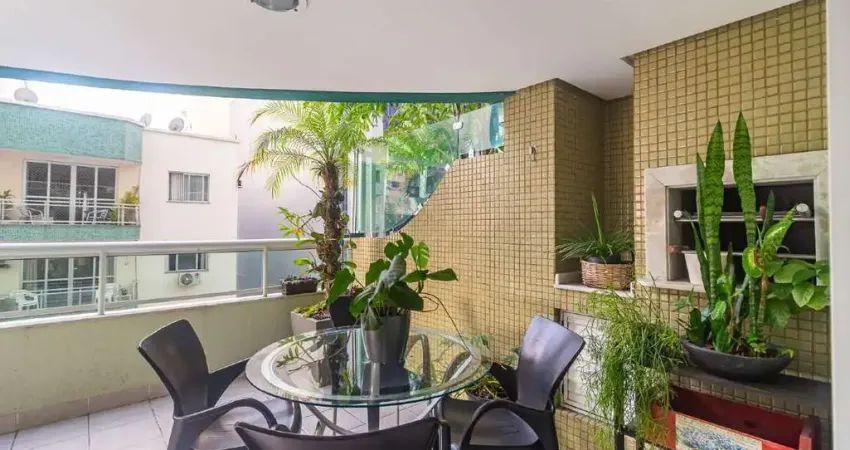 Apartamento Diferenciado a uma quadra do mar com 03 suítes em Balneário Camboriú.