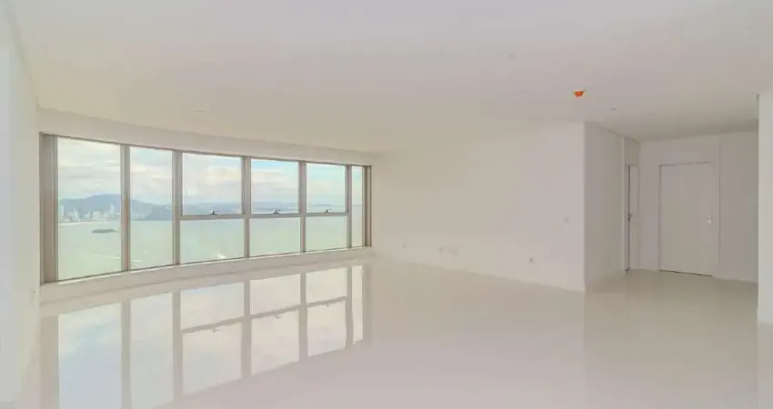 Apartamento à venda no Ed. Yachthouse em Balneário Camboriú