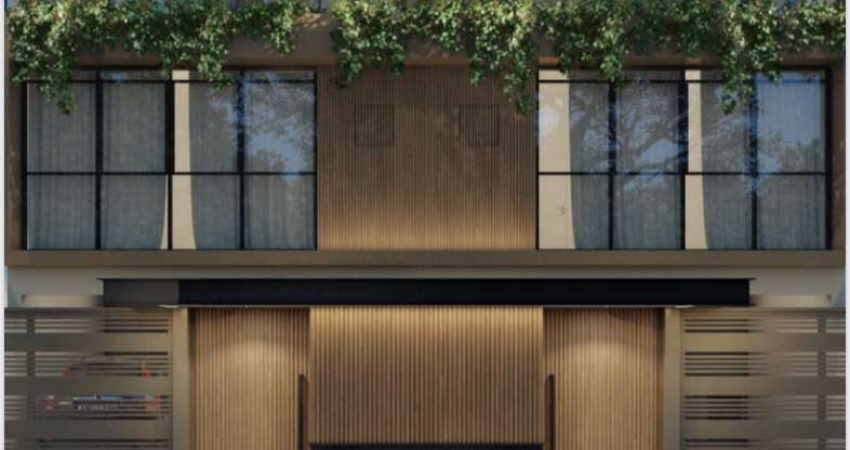 Casa triplex à venda no centro de Balneário Camboriú