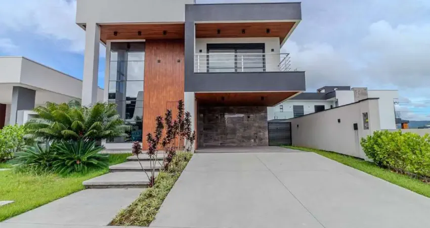 Casa em condomínio fechado com 4 quartos à venda na Rua Ivo José Rebello, 610, Santa Regina, Camboriú