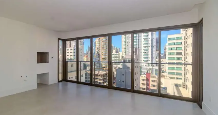 Apartamento à venda no Ed. Admirá em Balneário Camboriú