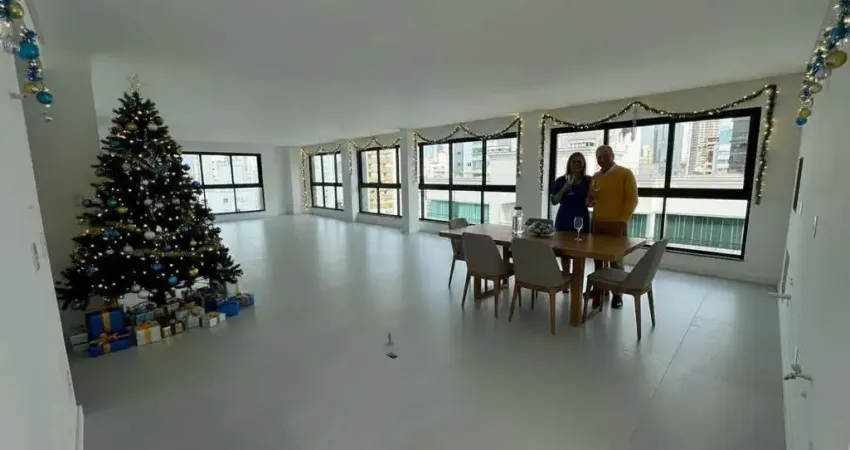 Cobertura com 4 quartos à venda na Rua 1141, 298, Centro, Balneário Camboriú