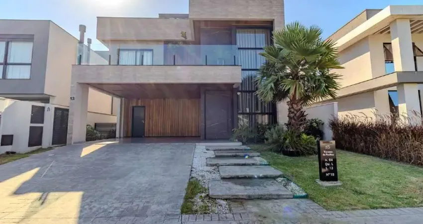 Casa em condomínio fechado com 4 quartos à venda na Rua Ivo José Rebello, 610, Santa Regina, Camboriú