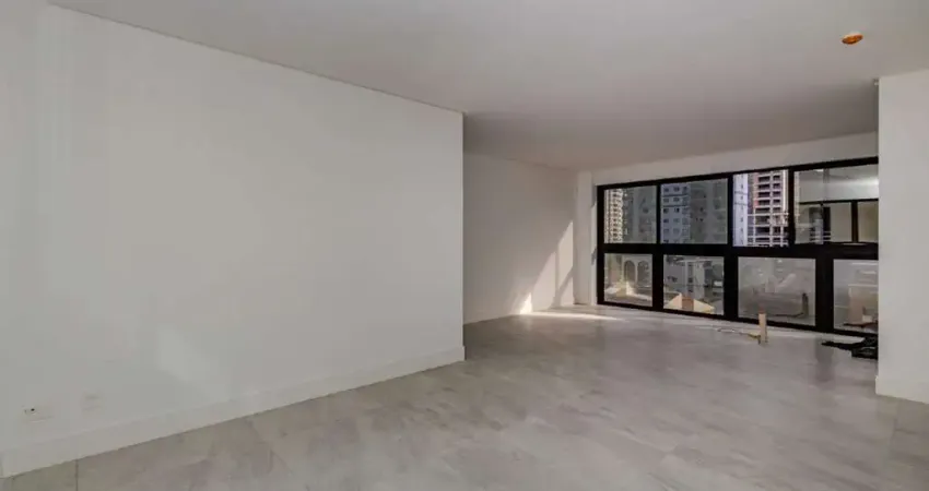 Apartamento à venda no Ed. Vênus de Milo em Balneário Camboriú