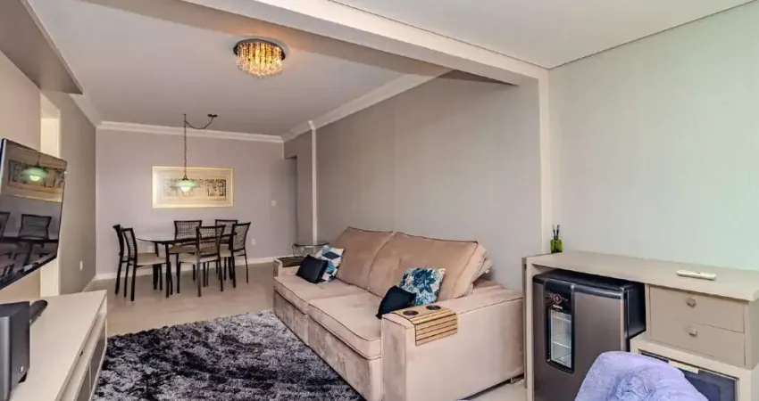 Apartamento perto do mar à venda no Ed. Dom Mauricio em Balneário Camboriú