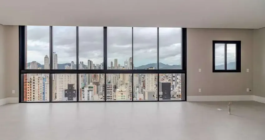 Apartamento com 4 quartos à venda na Rua 600, 250, Centro, Balneário Camboriú
