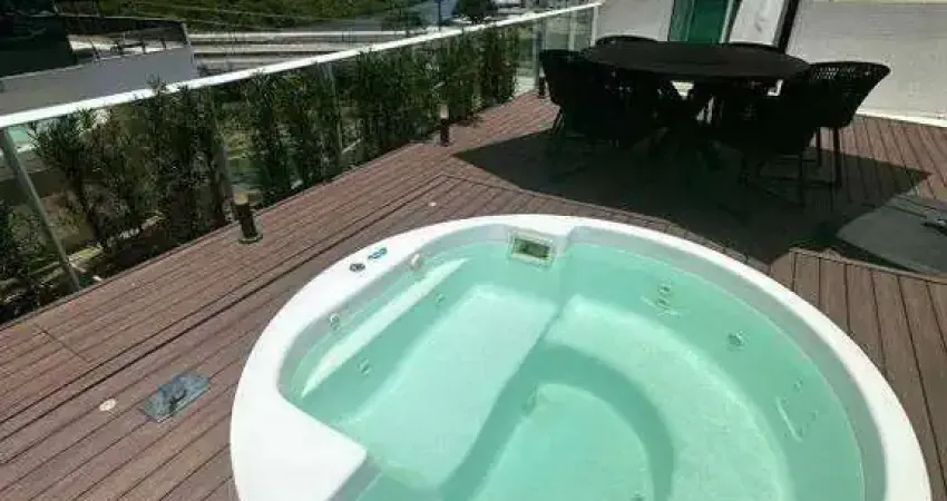Apartamento com 03 suítes e vista para o mar à venda em Balneário Camboriú.