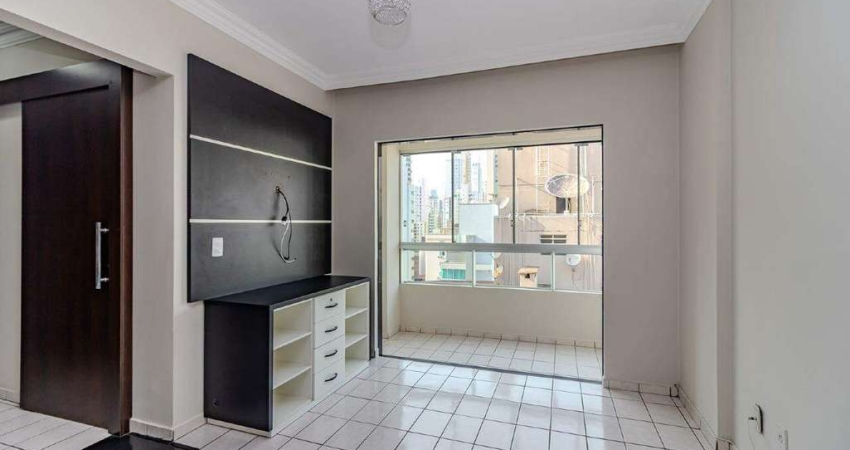 Apartamento á venda no Ed. Uirapuru