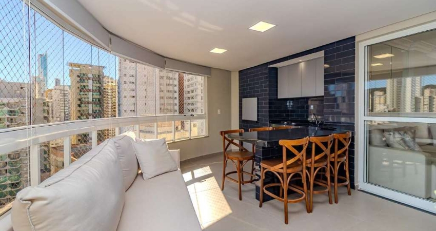 Apartamento com vista mar à venda no Ed. Piazza Victoria em Balneário Camboriú