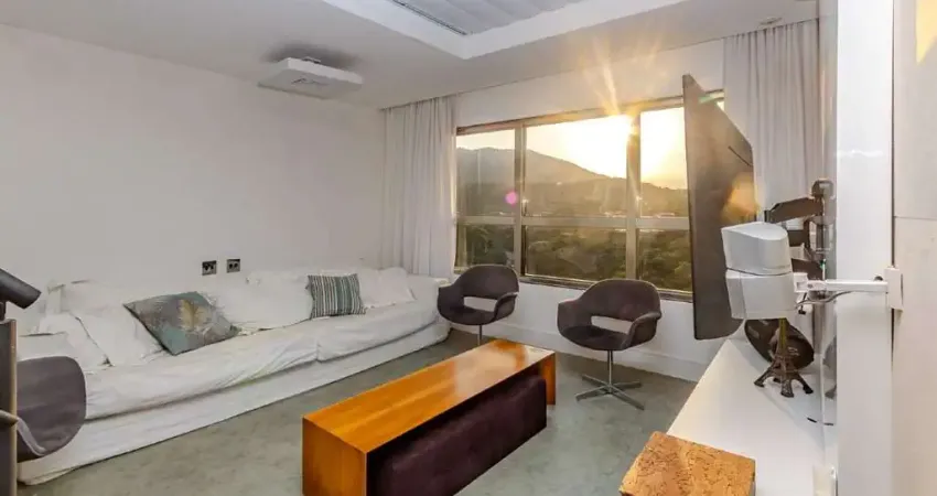 Cobertura Duplex à venda no Edifício MaxHaus