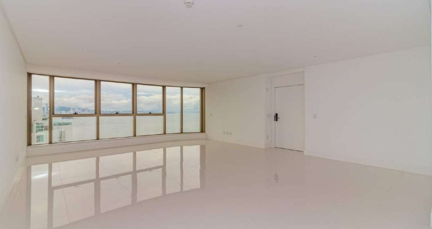 Apartamento à venda no Ed. Yachthouse by Pininfarina