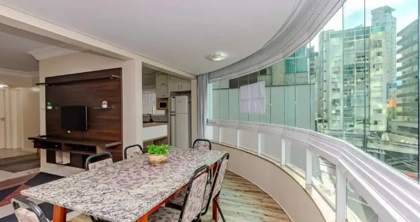 Apartamento próximo a praia à venda em Balneário Camboriú