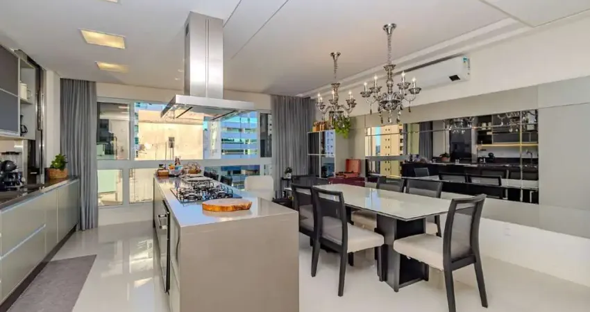 Apartamento com vista mar à venda em Balneário Camboriú