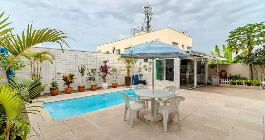 Casa à venda no bairro Ariribá em Balneário Camboriú