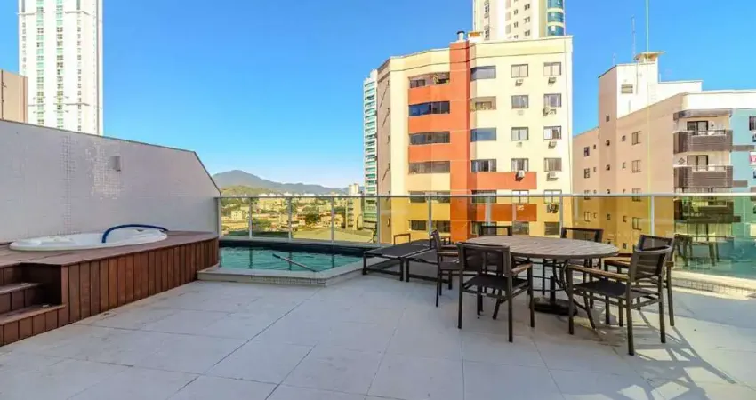 Apartamento com piscina à venda no centro de balneário camboriú