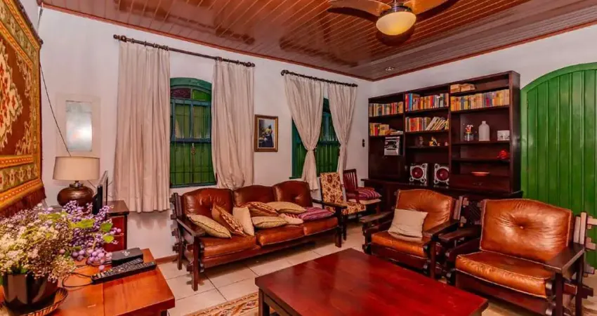 Casa com 3 quartos à venda na Rua 2550, 385, Centro, Balneário Camboriú