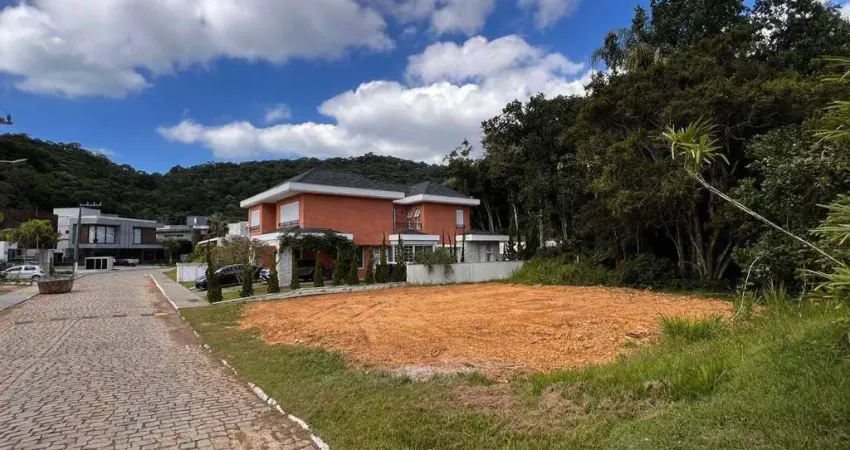 Terreno à venda em condomínio fechado em balneário camboriú