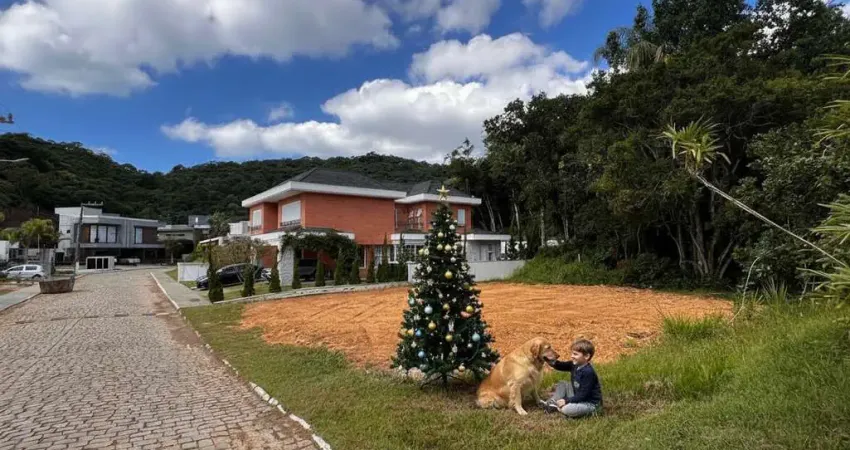 Terreno à venda em condomínio fechado em balneário camboriú