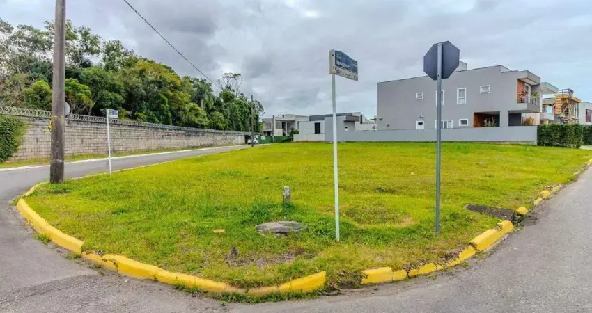 Terreno à venda na Rua Ivo José Rebello, 26, Santa Regina, Camboriú