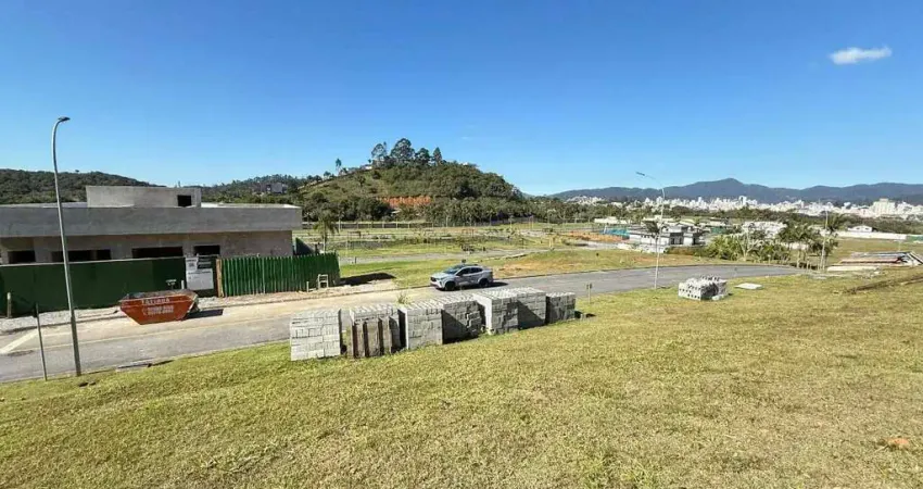 Terreno em condomínio fechado à venda na Rua Joaquim Garcia, 1764, Centro, Camboriú