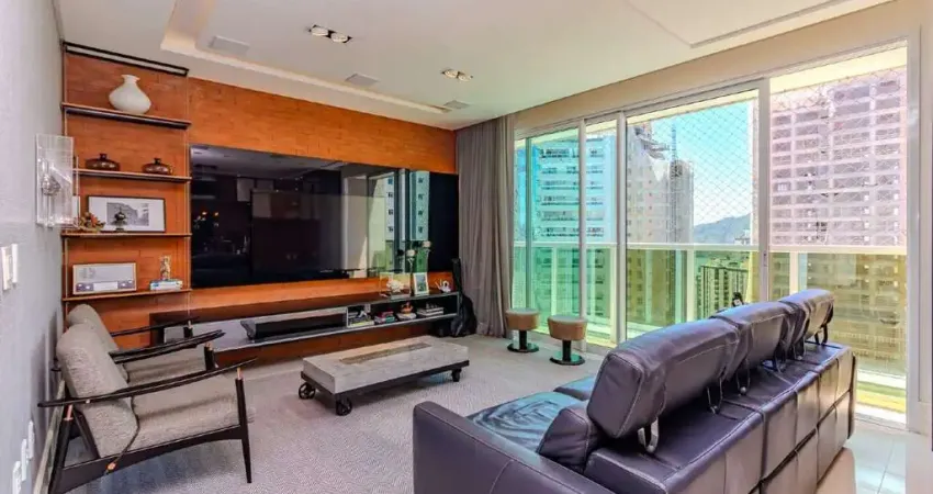 Apartamento com 3 quartos à venda na Rua 3250, 100, Centro, Balneário Camboriú