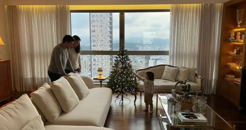Apartamento quadra mar à venda em balneário camboriú com 3 suítes