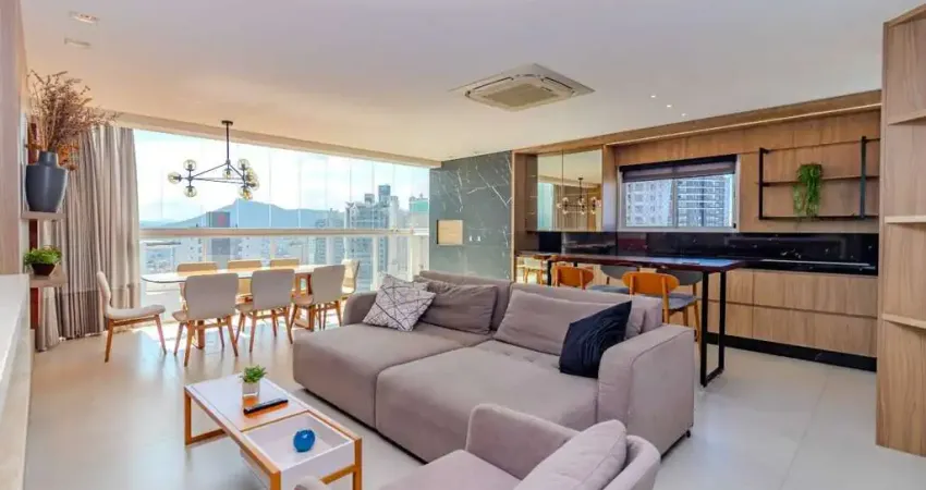 Apartamento com 3 quartos à venda na Rua 3130, 149, Centro, Balneário Camboriú