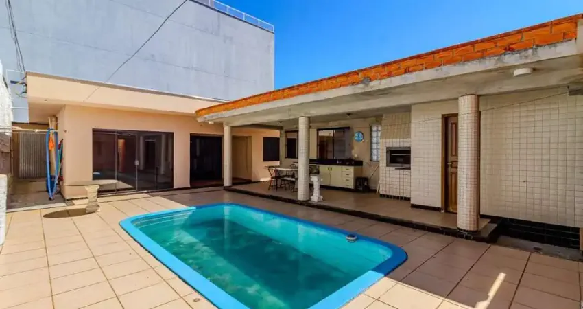 Casa com 2 quartos à venda na Rua Afonso Orsi, 136, Fazenda, Itajaí