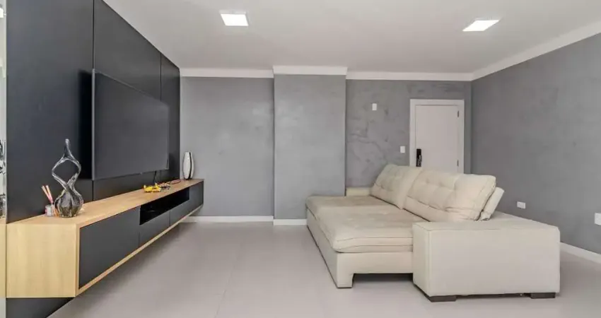 Apartamento a venda com 4 dormitórios na quadra do mar em Balneário Camboriú