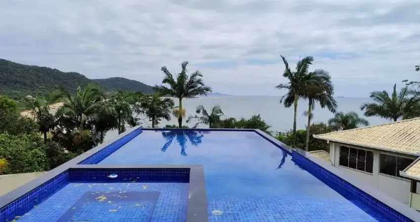 Casa com 4 quartos para alugar na Rua Jacarandá, 248, Praia das Taquaras, Balneário Camboriú
