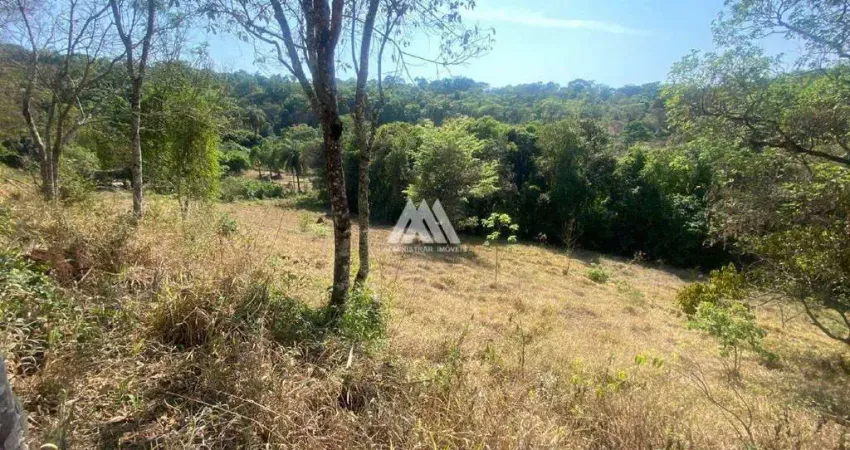 Vendo chácara em Itatiaiuçu de 5.500m² excelente localização.