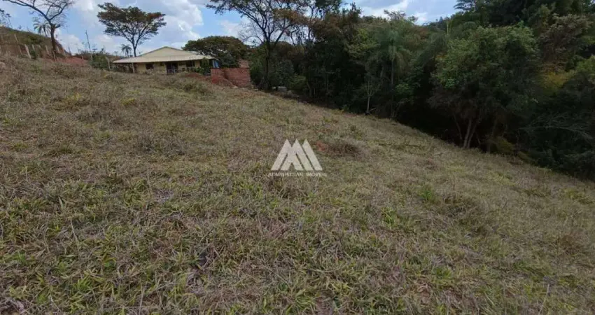 Vendo chácara em itatiaiuçu de 4000m² excelente localização.