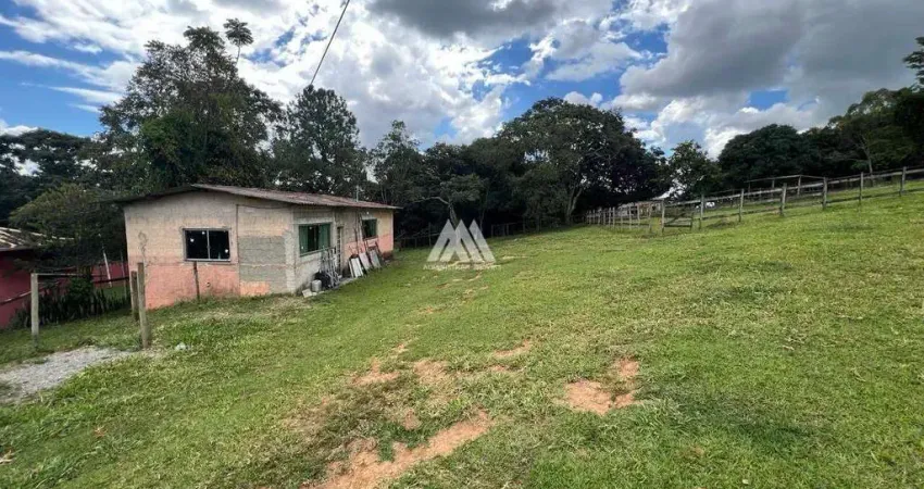 Vendo chácara em Pedras de 2000m² com ótima localização!