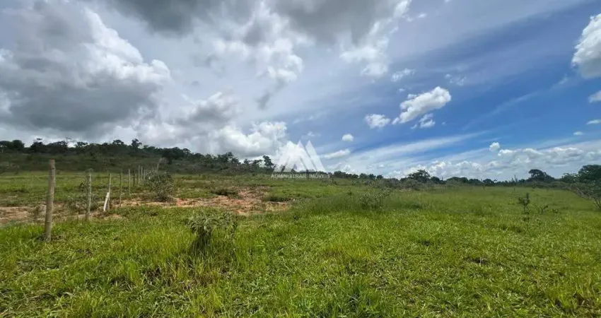 Vendo chácara em Medeiros com 1 hectare!